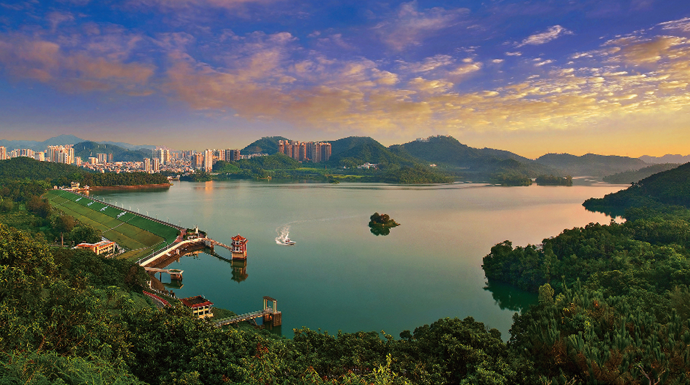 深圳東部引水工程累計向港供水超140億立方米，為香港繁榮穩定作出重要貢獻。我公司為該工程提供大口徑手動、電動法蘭蝶閥、圍阻緩閉止回閥、伸縮閥等產品，被評為優秀供貨單位。
