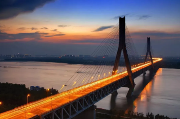 从不断架起的长江大桥看"中国桥"建设发展成就-海疆在线