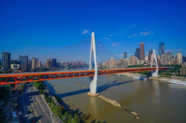 从不断架起的长江大桥看"中国桥"建设发展成就