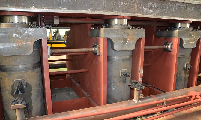 GHT-1000T2鄂式胎面硫化机-2