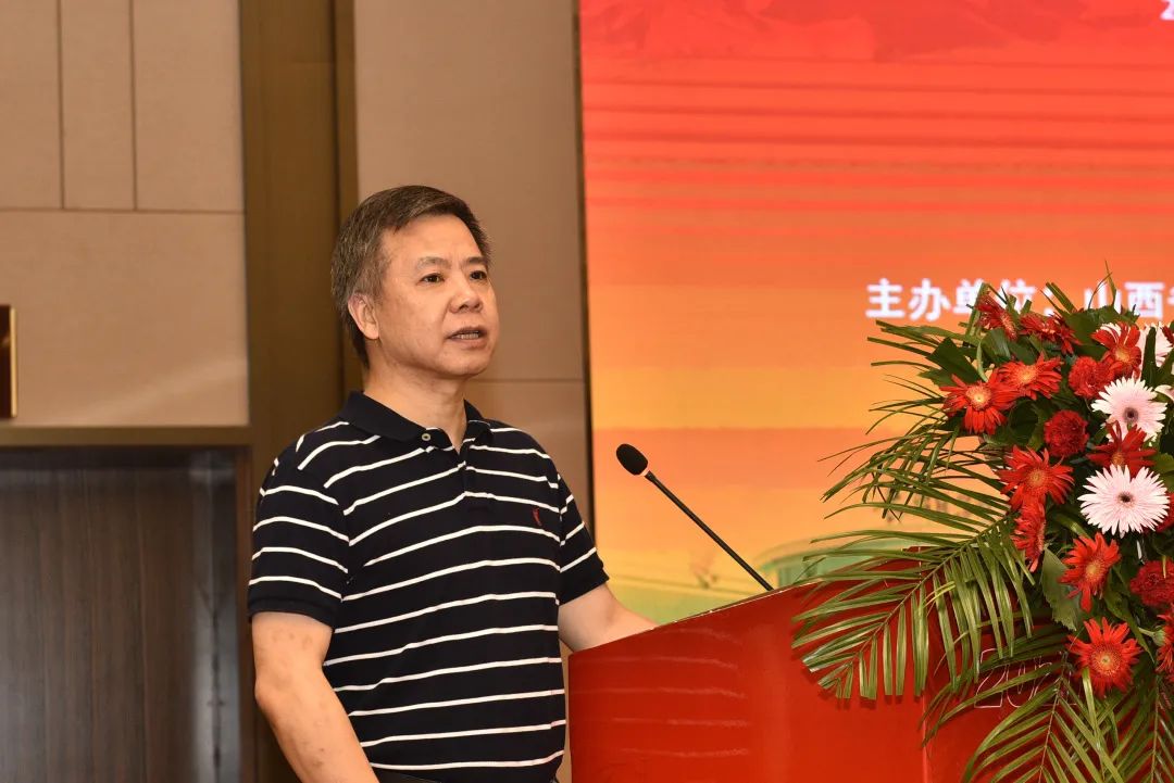 火箭军总医院肝胆外科主任段伟宏为我院肝胆外科成为"火箭军特色医学
