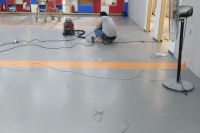 教室铺完龙飞PVC地板的效果图一_010