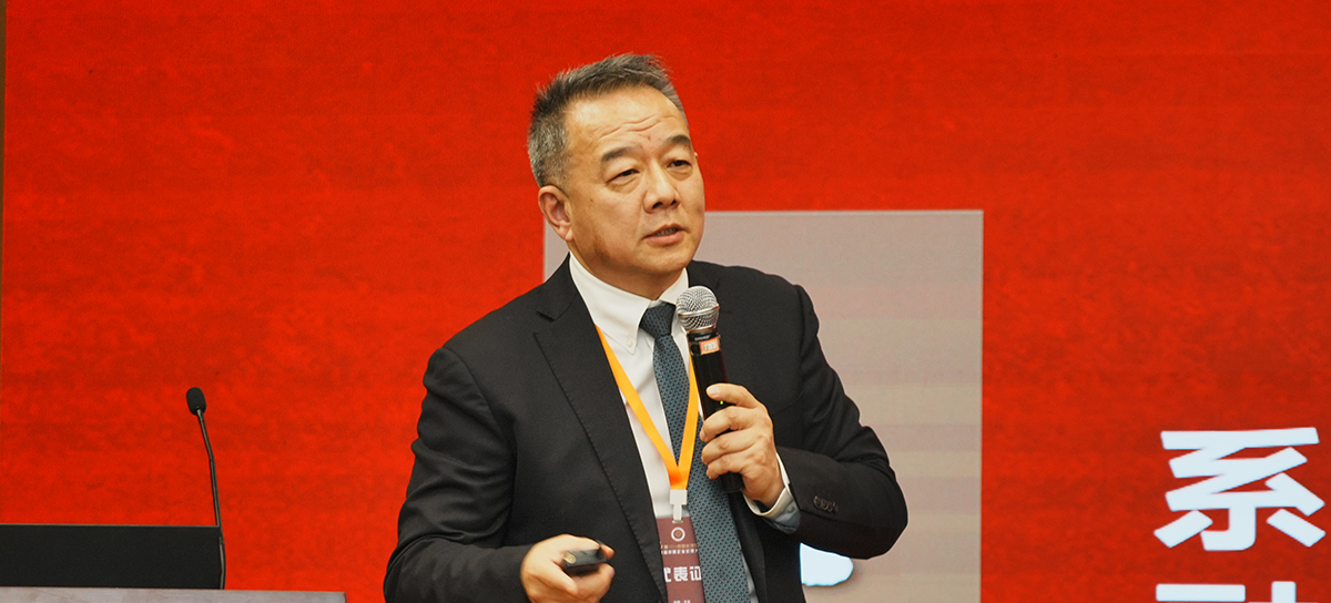 郑州大信家居有限公司创始人、董事长庞学元做交流发言