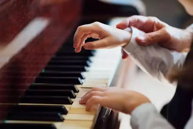 Canva - 钢琴砖和弦表 Chords Sheet on Piano Tiles.jpg