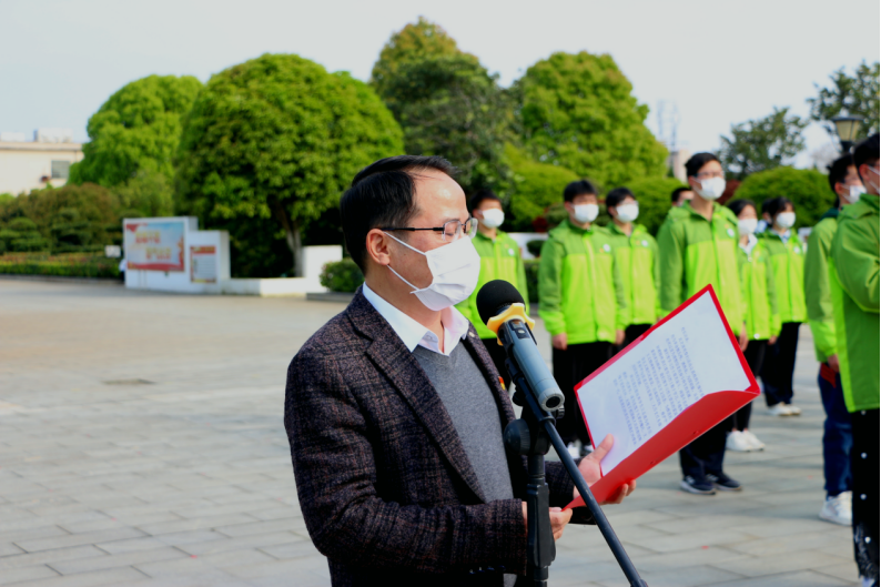 澳门威尼斯人官网下载版清明节祭奠先烈活动149.png