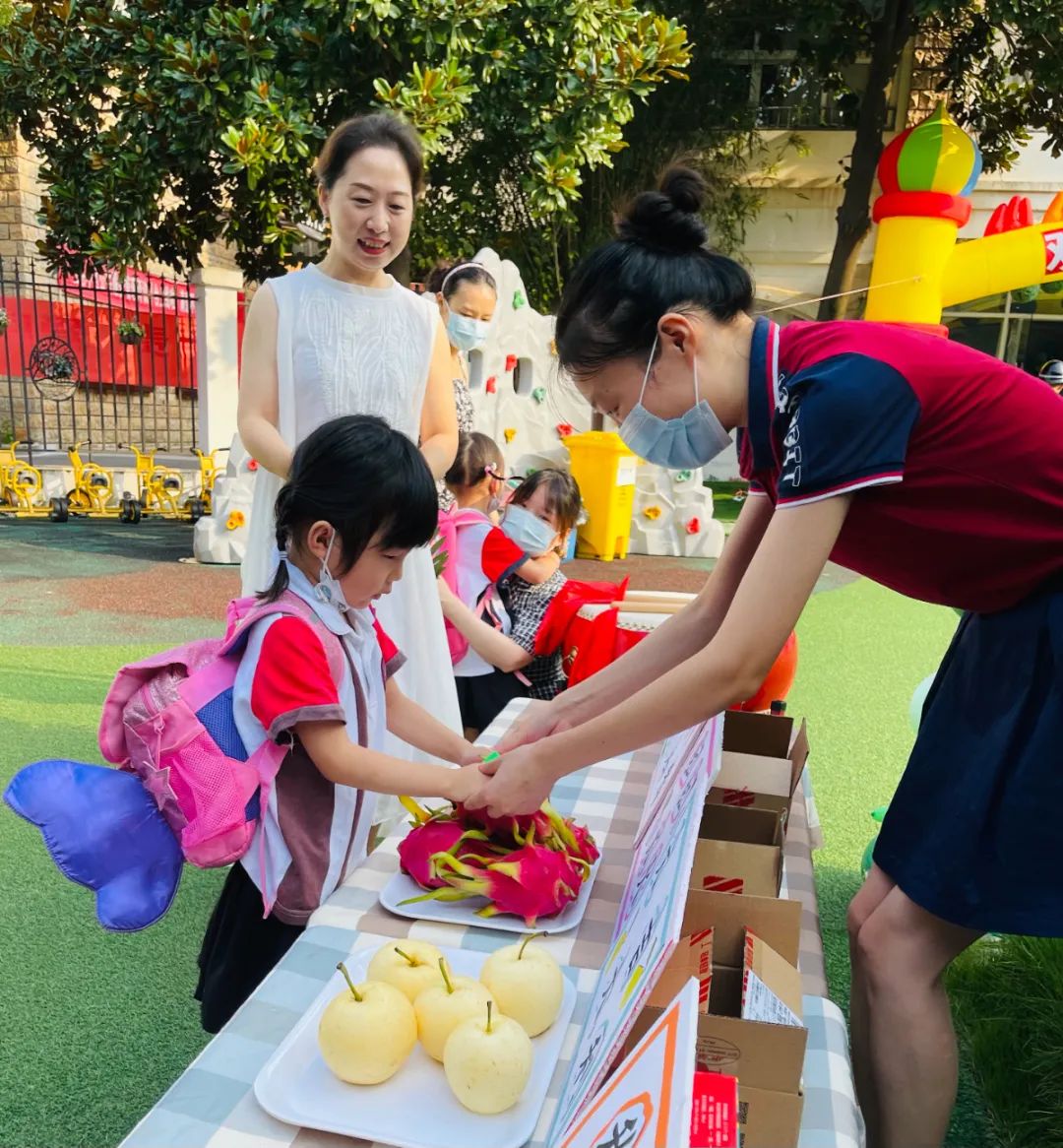 十二橡树开学第一天IMG_8224.JPG