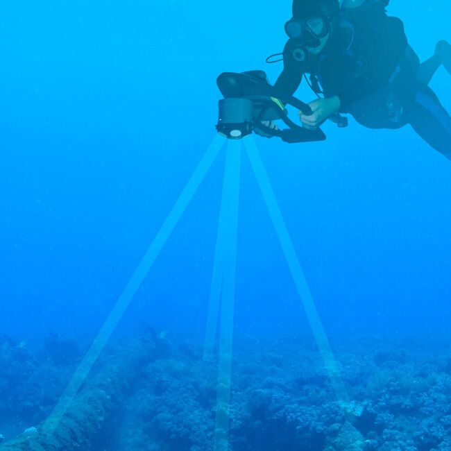6-7DVL-under-water_7dfdea12d26aeb6c90cb9050e12638a2