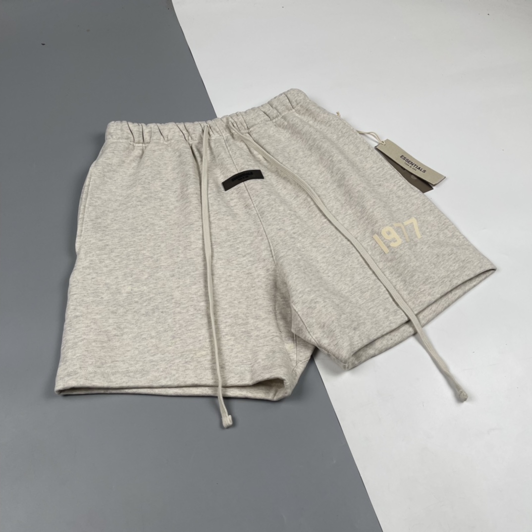 Fear Of God Essentials 22ss 1977植绒印花短裤 GDF档口 潮流干货