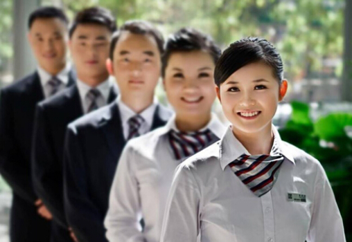 为北京及其他省市物业公司输送物业服务相关人员，如：客服部、保安部、工程部、礼宾部等重要部门提供所需人才。同时，承接相关物业服务项目，为客户提供量身服务。