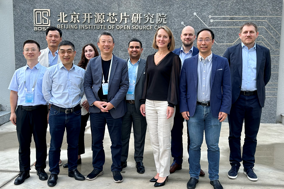RISC-V国际基金会理事会成员参访北京开源芯片研究院
