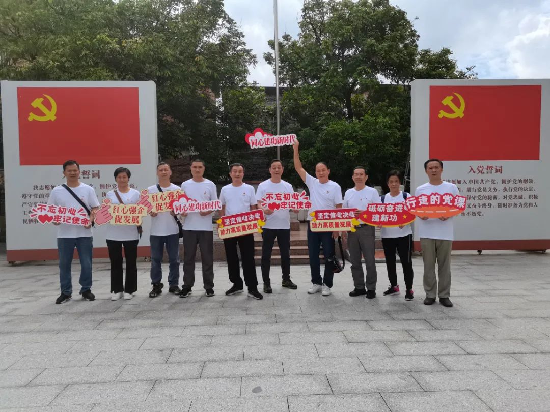 肇仪.jpg