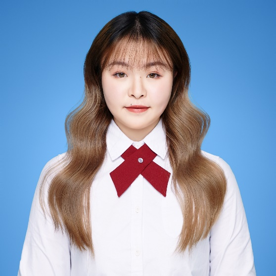 郑紫嫣-证件照.png