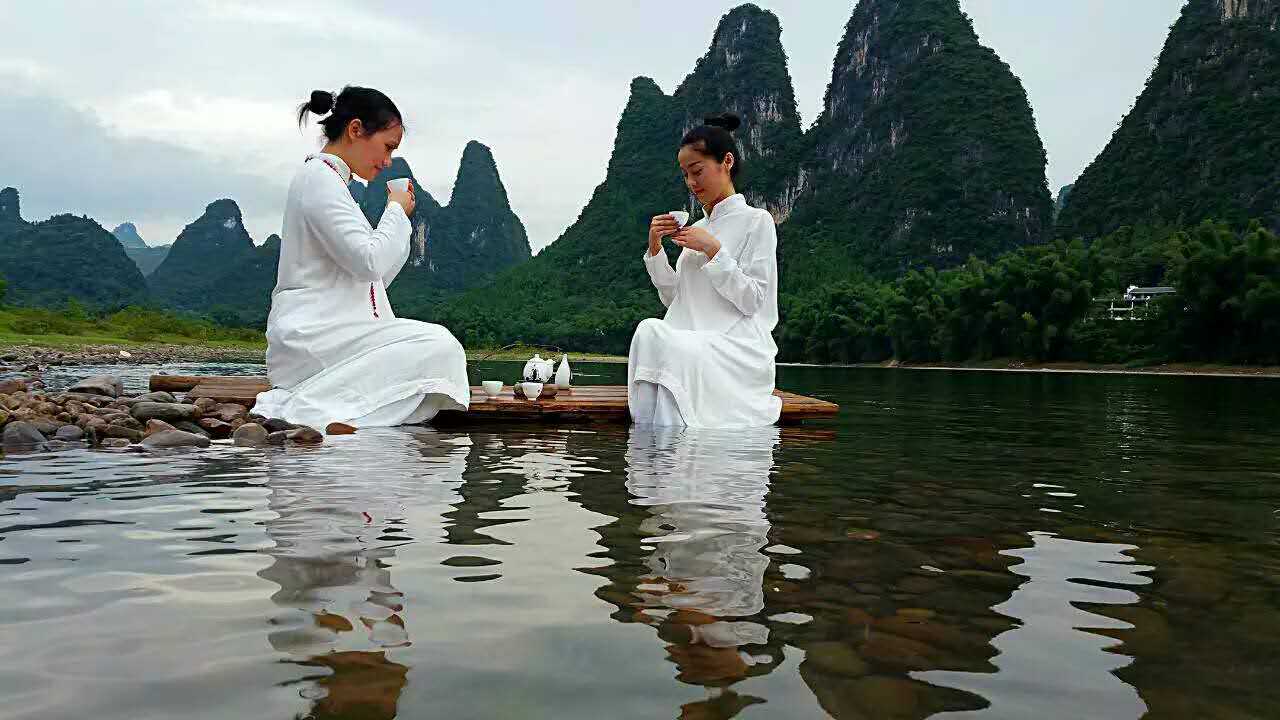 新桂林山水