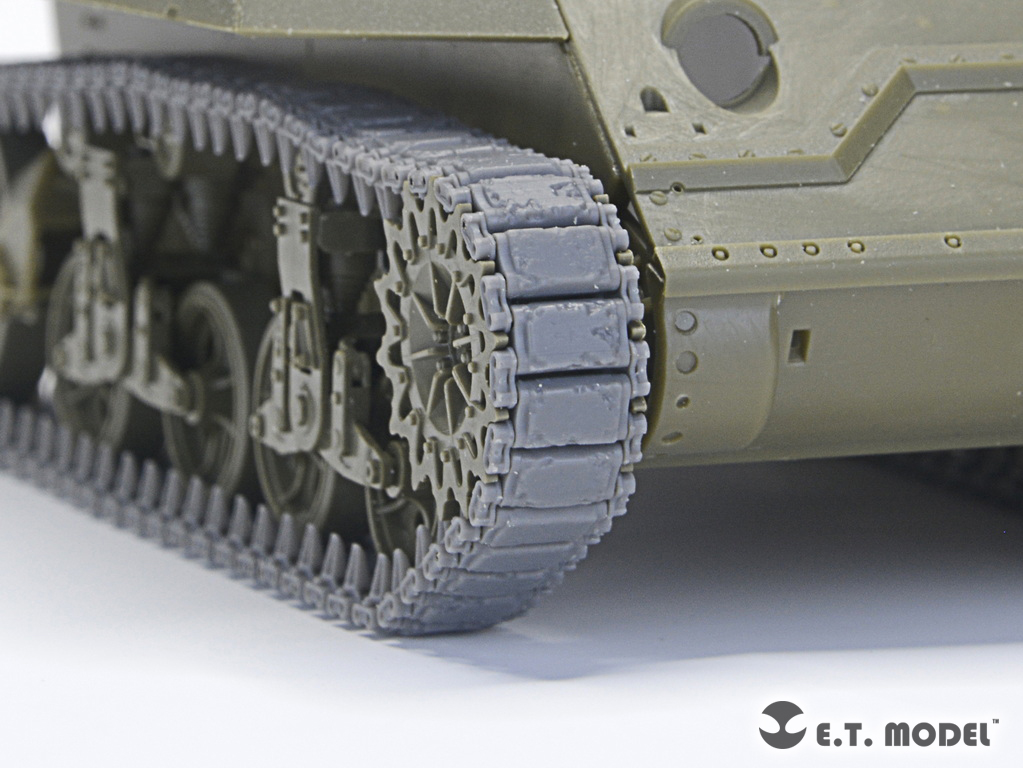 P35 038 WWII US ARMY M3 M5 Stuart Light Tank T16 Workable Track 