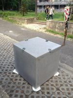 [51]瑞盾定制型透光混凝土坐凳安装_陕西瑞盾建筑工程有限公司