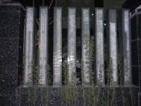 苏州别墅中的透光混凝土围墙柱子应用