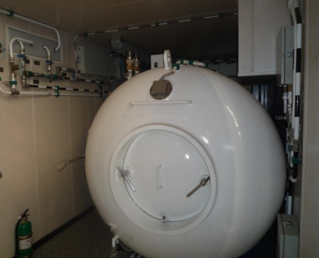 伊拉克：箱式减压舱及常规空气潜水系统