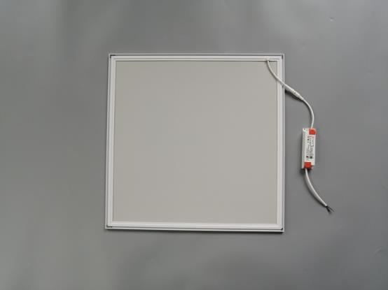 D:\自产面板灯\T1\LED panel - 60x60cm - 4000K - 140lmw (24 watt.jpg