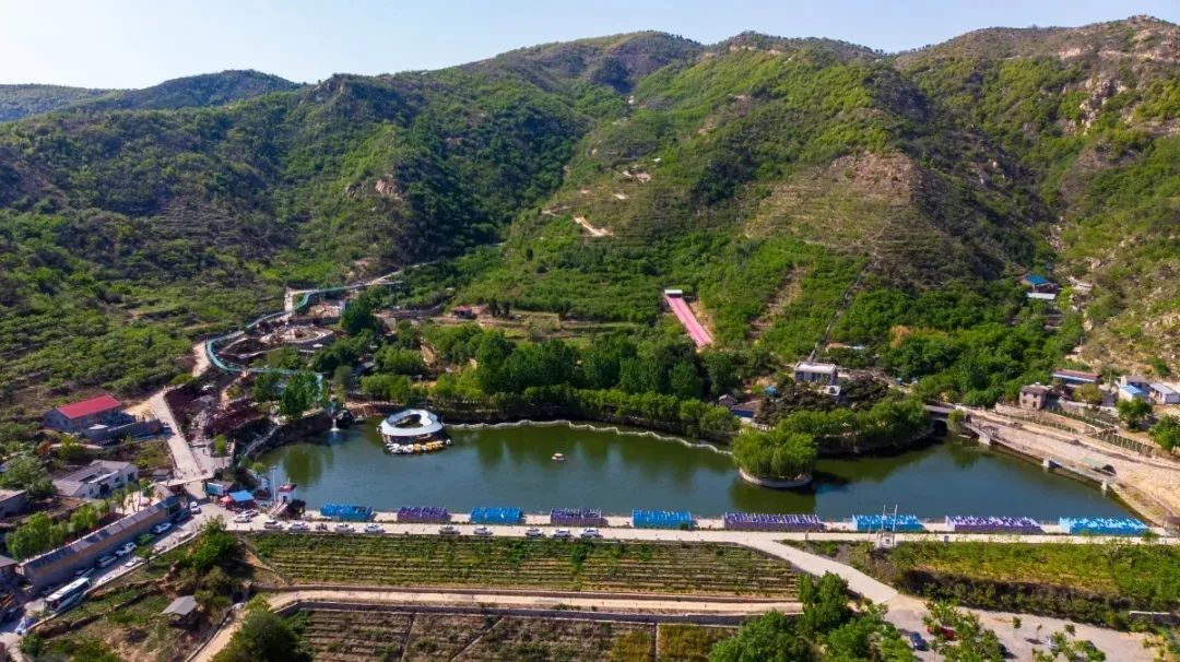 紧邻泰山西大门，企业团建好去处
