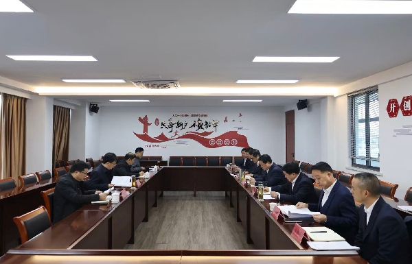 马亮赴开创控股集团开展调研