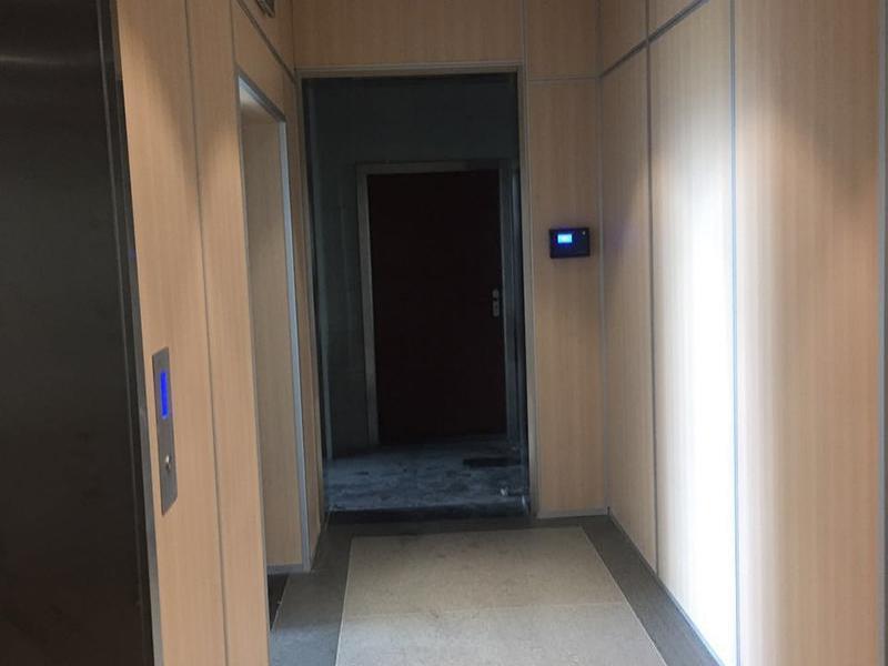 80款双层木饰面隔断-8-