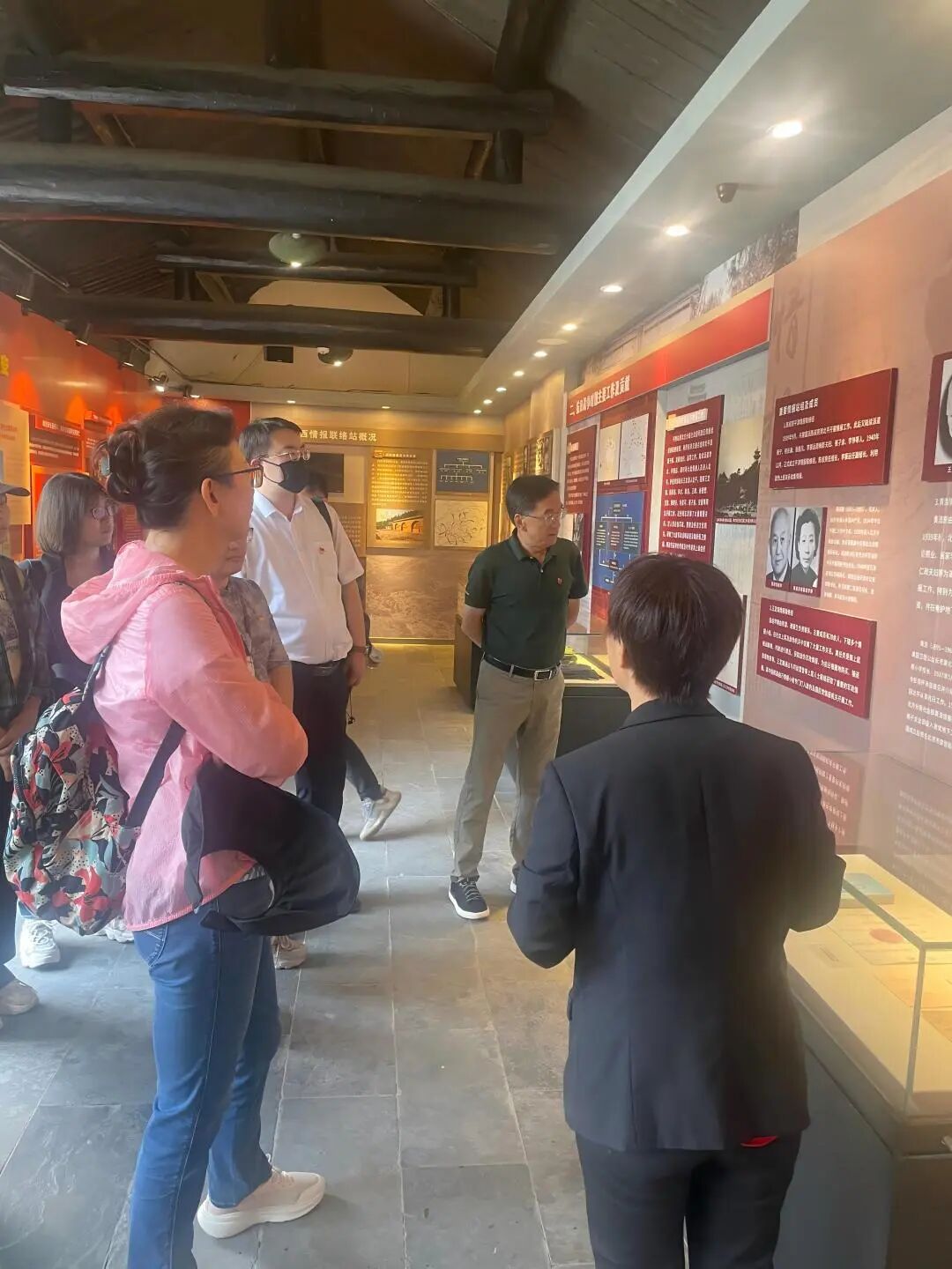 微信图片_20250930094114_232_1.jpg 微信图片_20250930094114_232_1.jpg