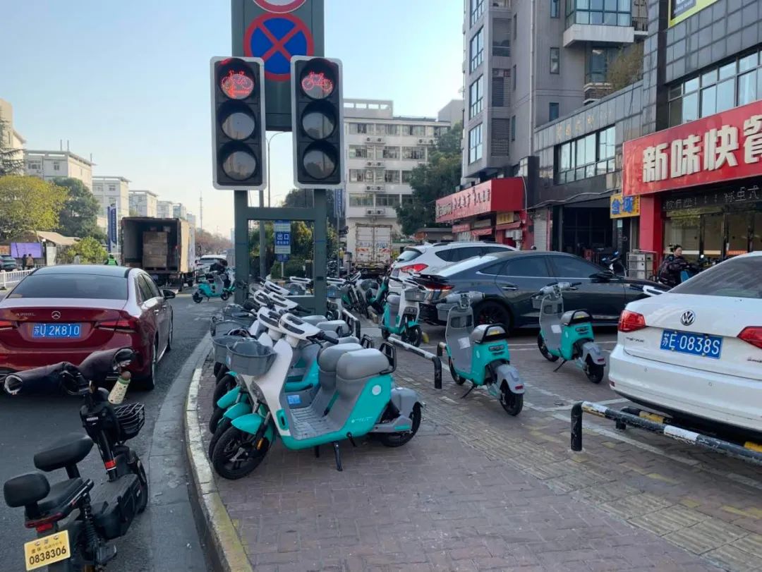 分时租赁电动车,智能无线充电桩厂家,扫码充电,电瓶车充电桩,共享电单车充电桩,电动自行车充电桩,充电车棚,江苏电瓶车充电桩