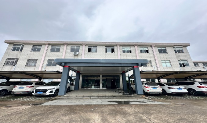 通冠市政办公大楼