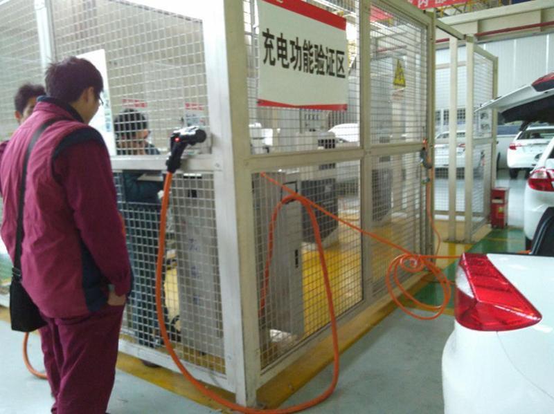 江淮新能源汽車生產(chǎn)車間普為智能充電樁