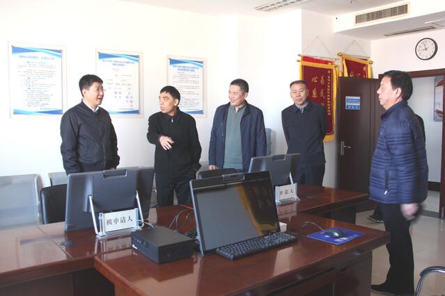 焦作市副市长战歌一行莅临焦作市保险行业协会调研