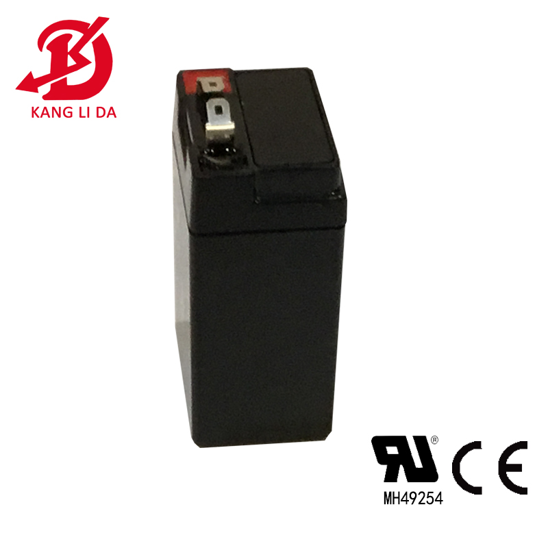康利达4v2蓄电池侧面图