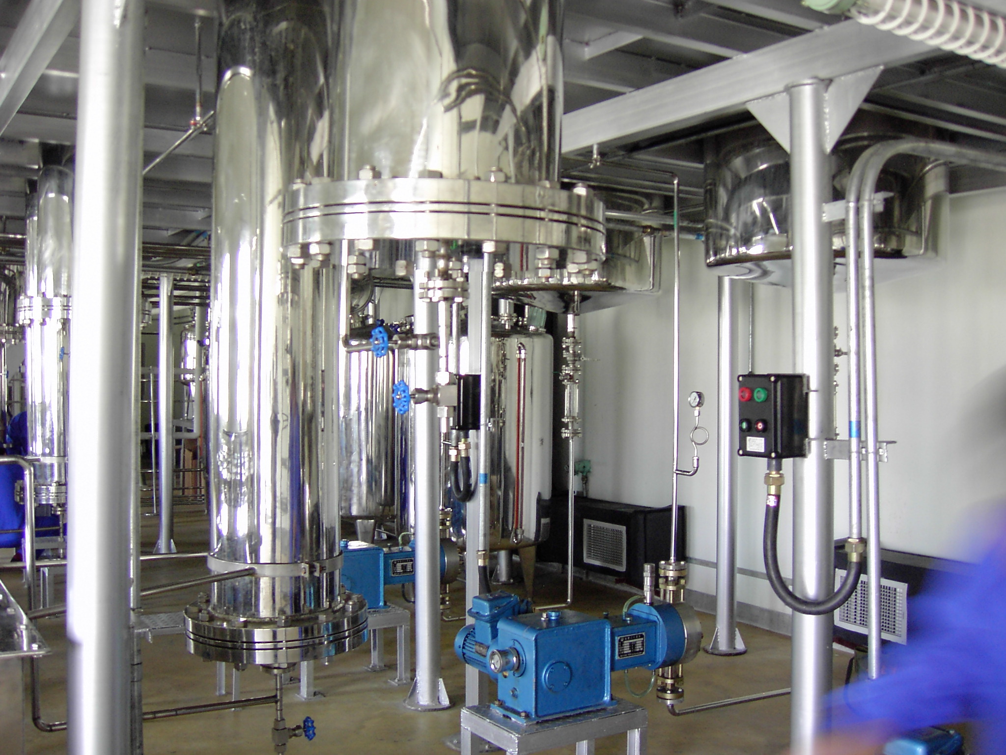 中,低压工业分离纯化层析柱(色谱柱)-迈思通(北京)科技有限公司