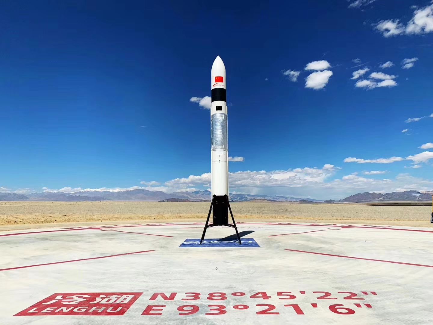 2019年8月10日10时许,翎客航天自主研发的新一代可回收试验火箭rlv