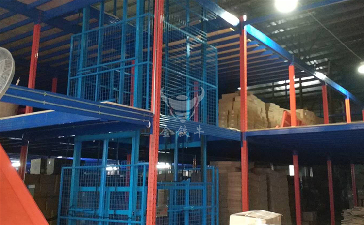 升降机和升降平台-广州阁楼货架_广州阁楼平台_仓库货架定做_重型货架