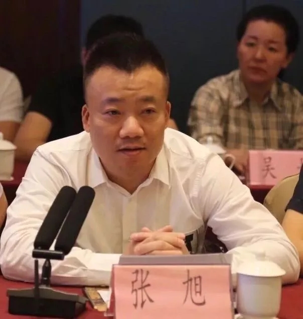 肖帆发言交流苏州工业园区丽明装饰有限公司陆吕勤总经理作了发言交流