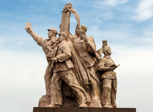 谈南京长江大桥上雕塑的历史纪念价值