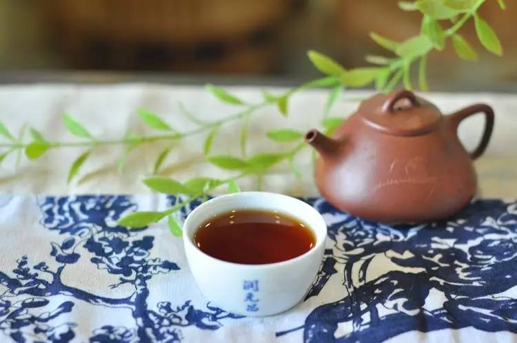 润元昌普洱茶熟茶12-1