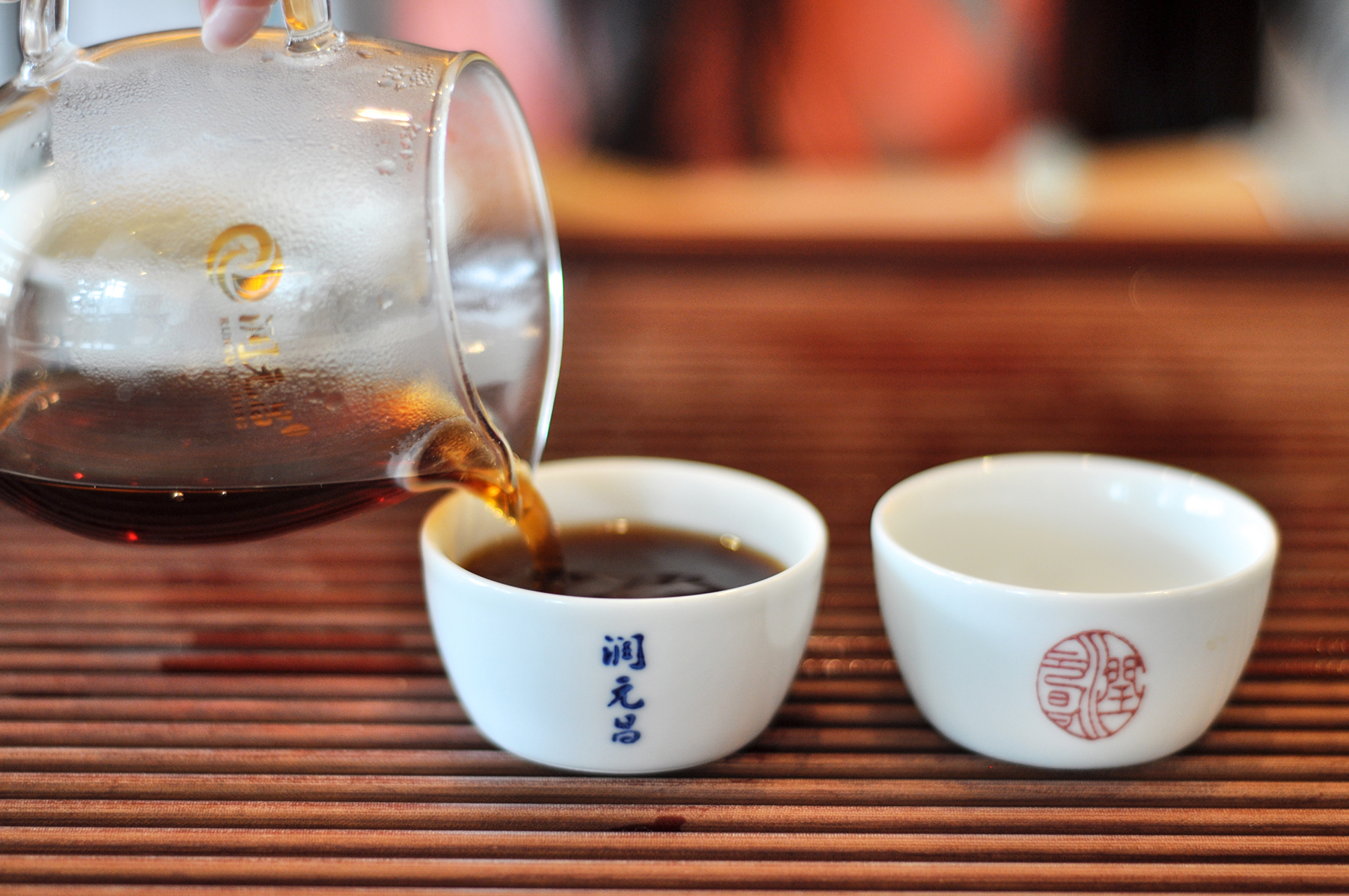 润元昌普洱茶雏凤茶汤