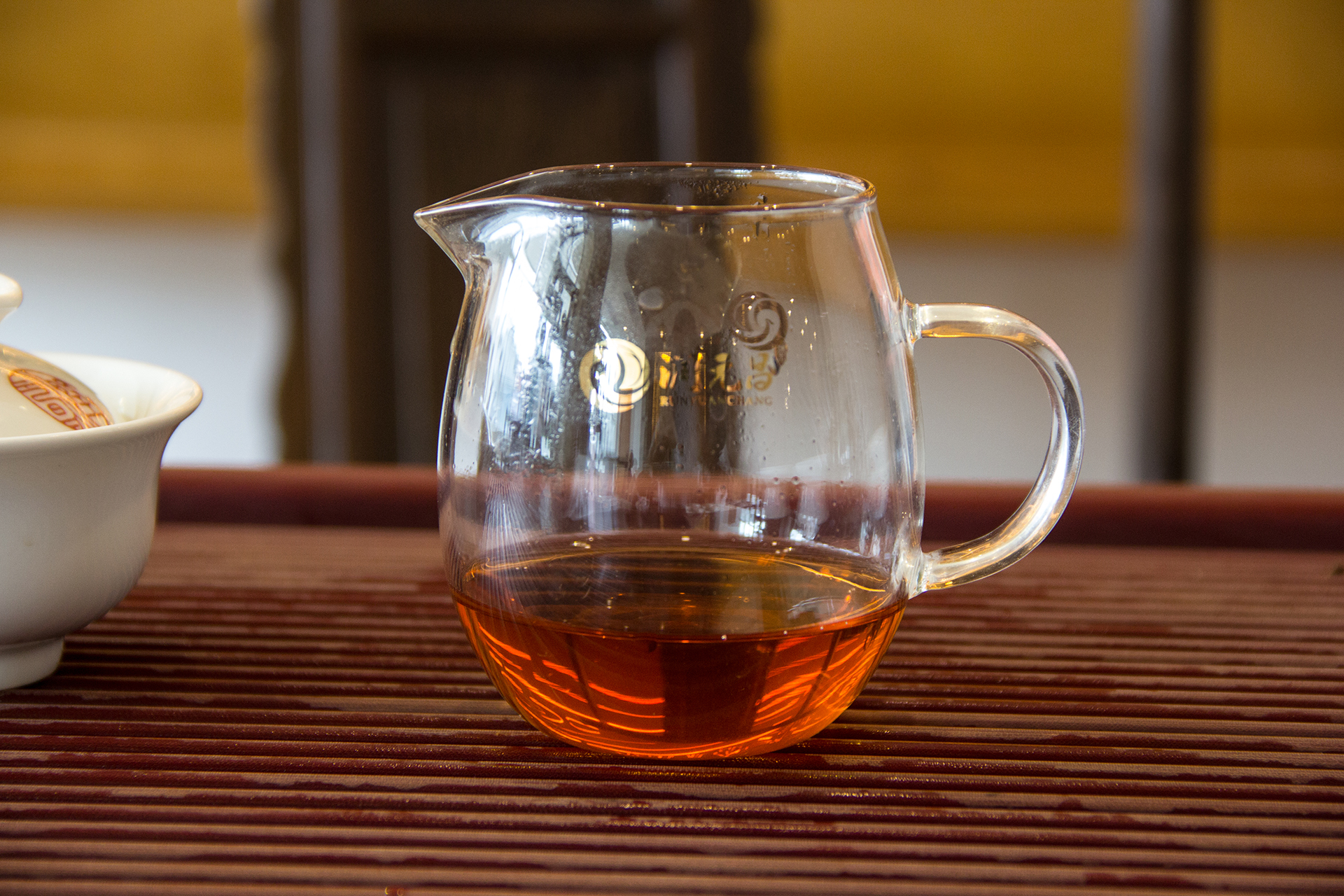 润元昌普洱茶逸仙汤色