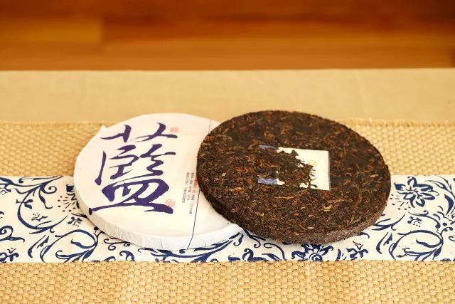 润元昌蓝铁普洱茶-2