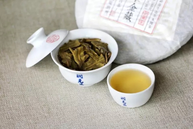 不发酵茶或轻发酵茶比较适合冷泡.webp