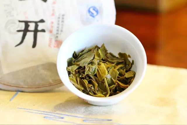 较嫩的新茶.webp