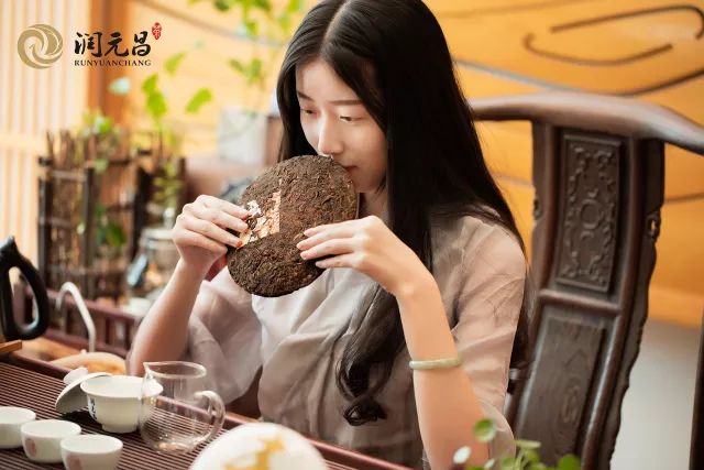 润元昌普洱茶精品熟茶-6