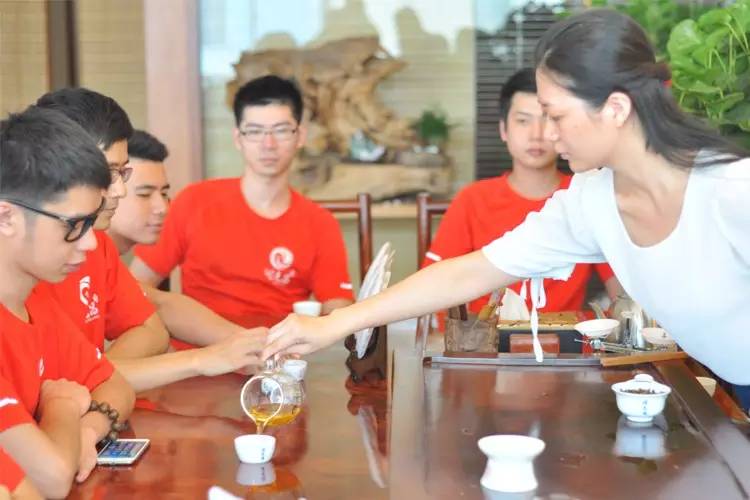 润元昌普洱茶大班章纯料品鉴-7