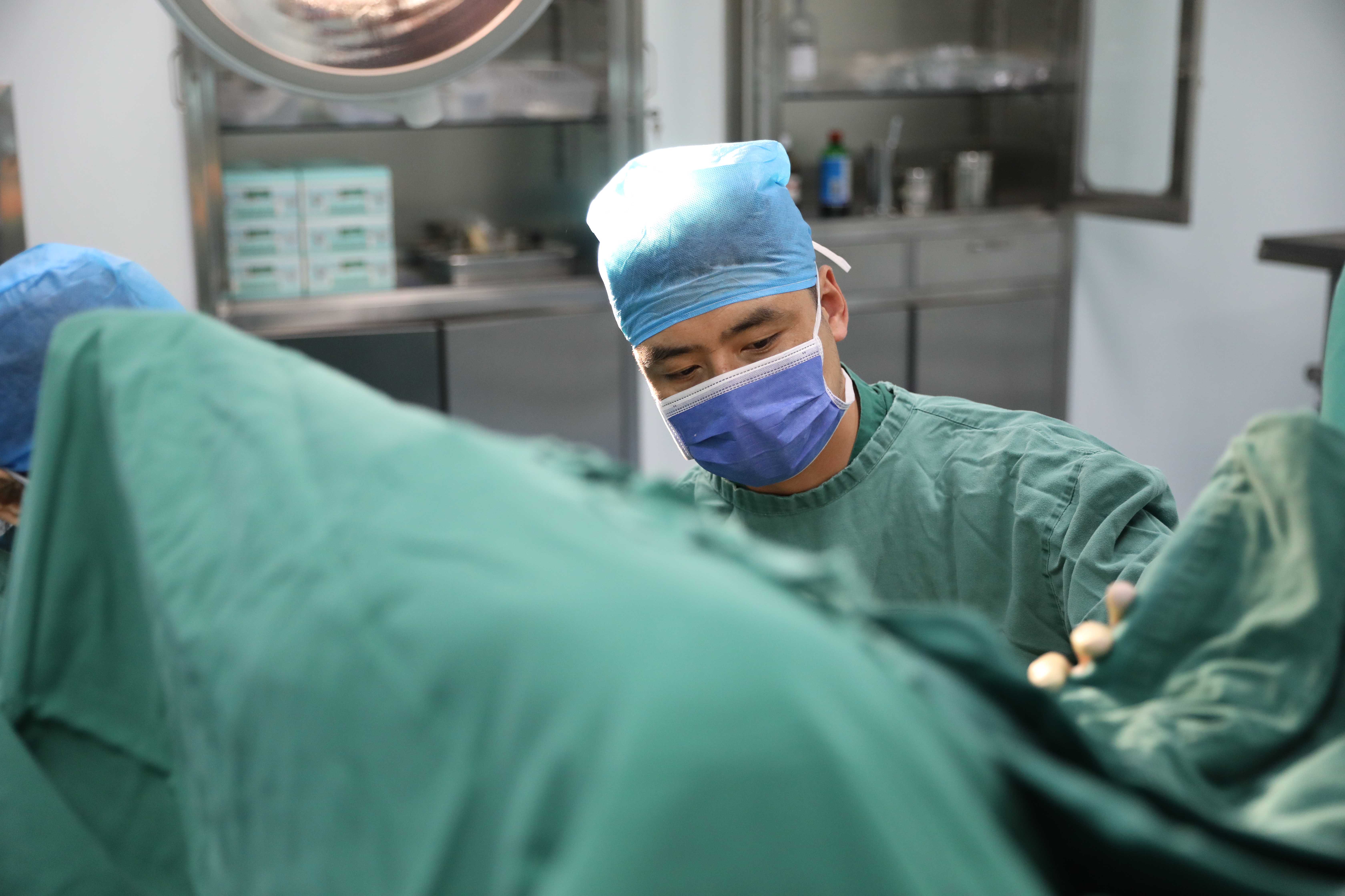 十大感动临城人物事迹医者仁心敬业奉献范海涛