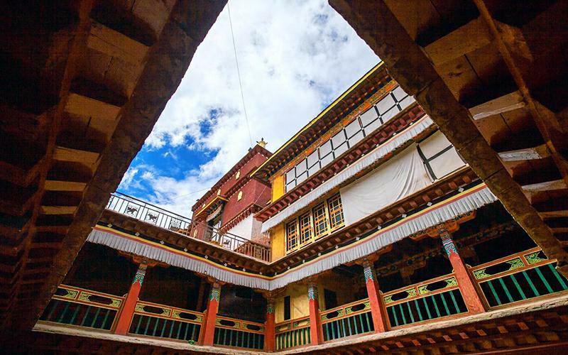 06-昌都强巴林寺内景
