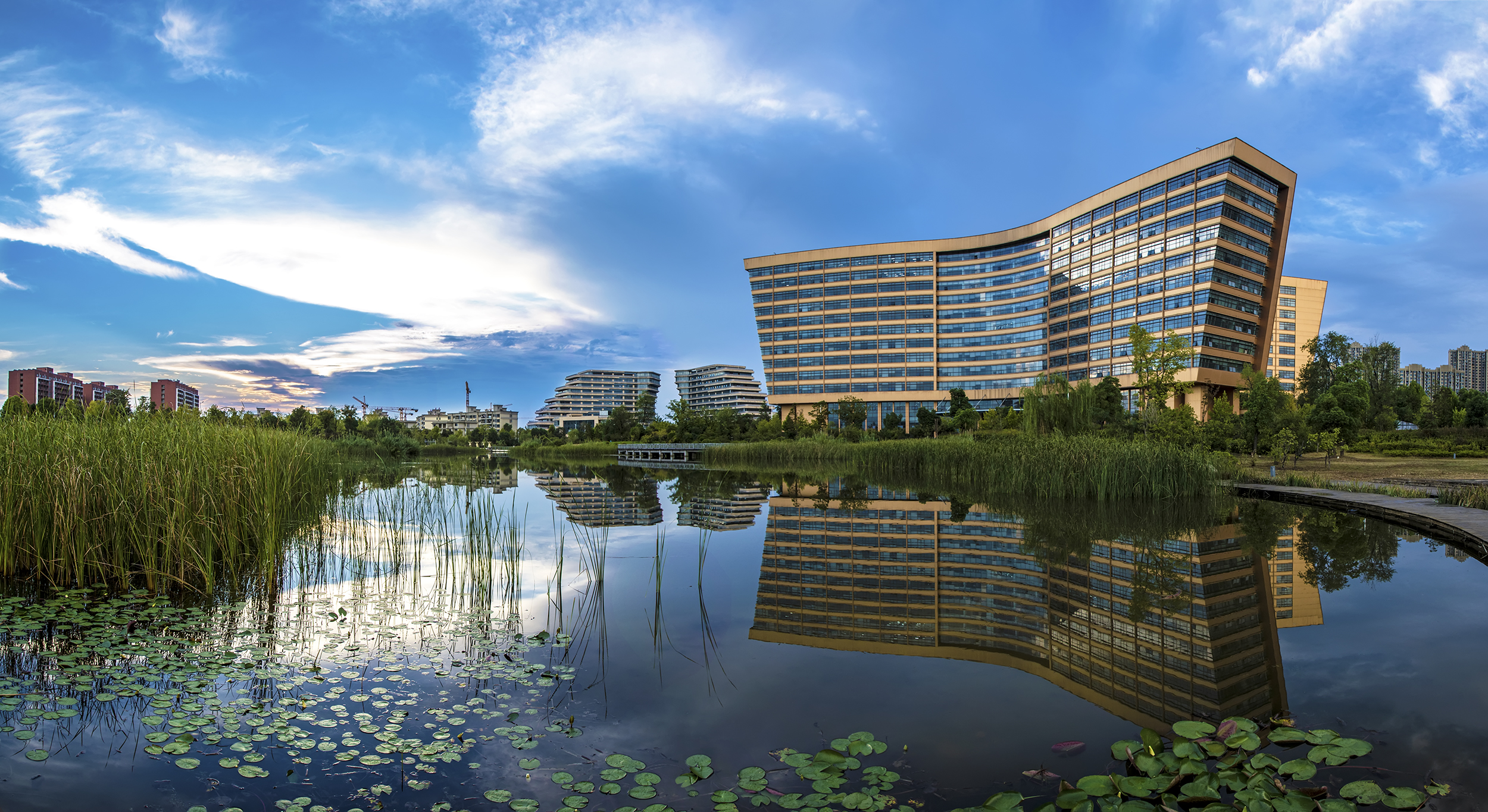 幕墙维修-利达装饰集团有限公司天津分公司