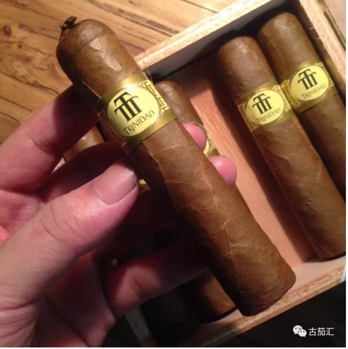 千里达戈登.雪茄味道分析.吃土的感觉.