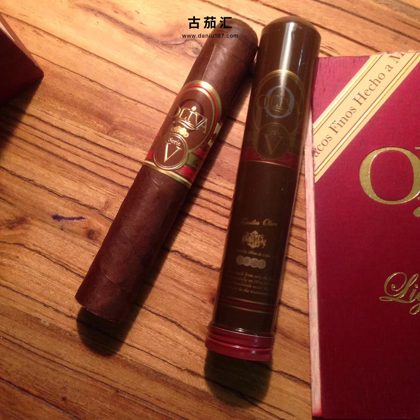 奥利瓦v系列双罗布图olivaserievdoublerobusto