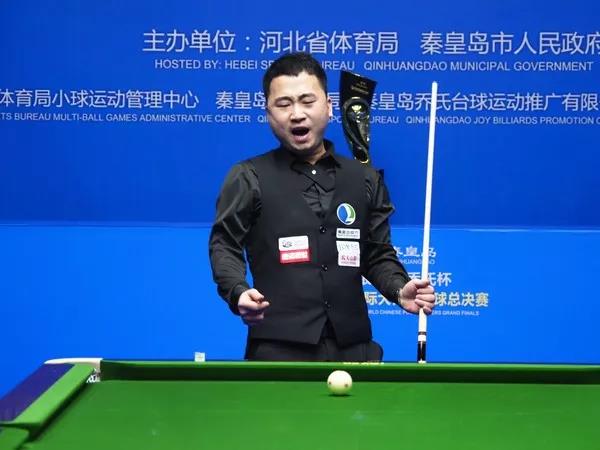 夺冠一刻泪水夺眶而出楚秉杰乔氏最高荣誉师父最重对手眼泪实在绷不住